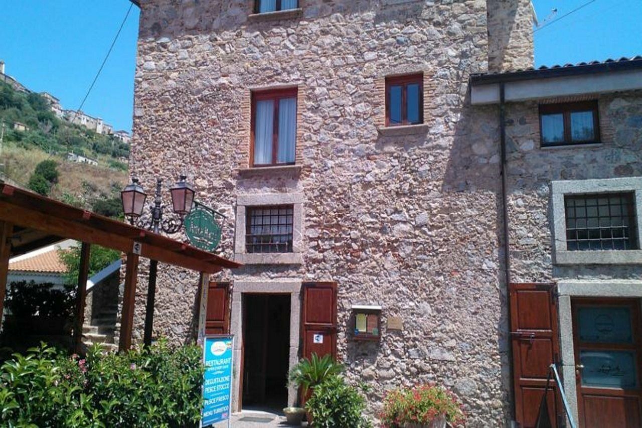 Hotel Ristorante Antica Marina Nicotera Exteriör bild